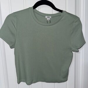 Garage Stormi Tee